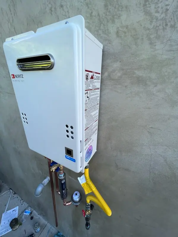 Tankless water heater installation for Hickory Hills homes